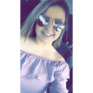 Meet your Posher, Corrina